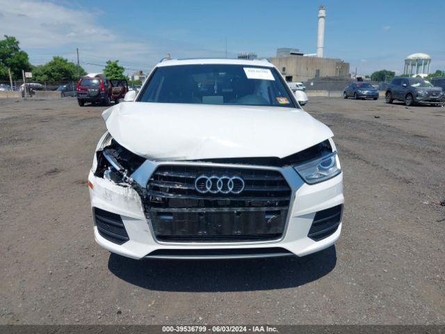 WA1ECCFSXHR016652 Audi Q3 2.0t Premium