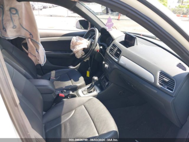 WA1ECCFSXHR016652 Audi Q3 2.0t Premium