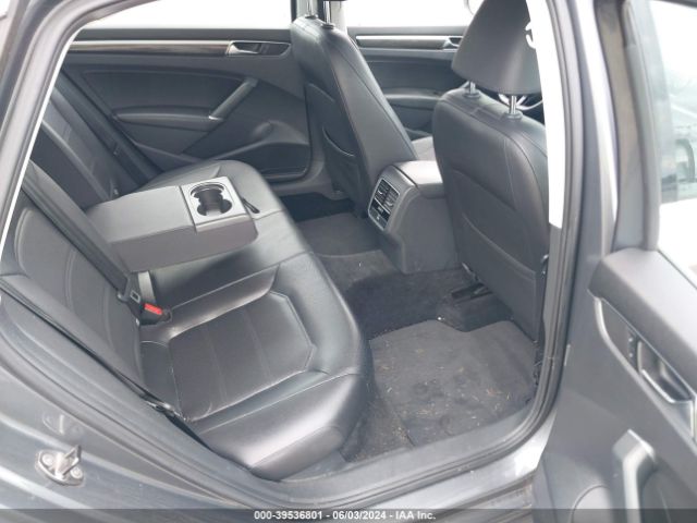 1VWBT7A34HC030465 Volkswagen Passat 1.8t Se