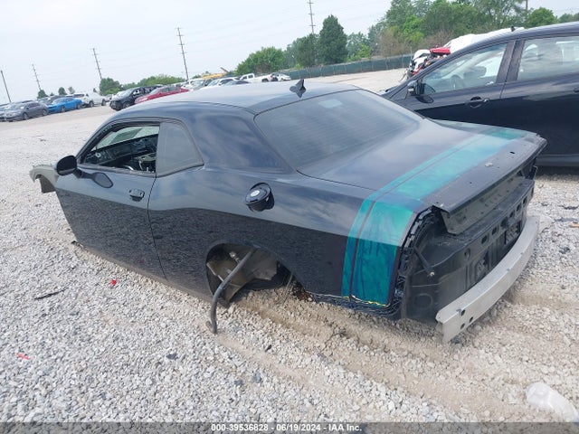 Dodge Challenger 392 Hemi Scat Pack Shaker 2018 2C3CDZFJXJH143352 Image 3
