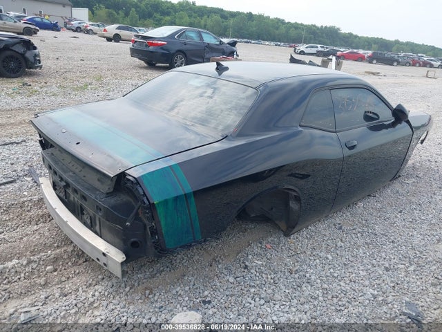 Dodge Challenger 392 Hemi Scat Pack Shaker 2018 2C3CDZFJXJH143352 Image 4