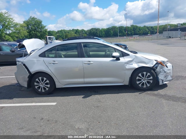 Toyota Corolla Hybrid Le 2021 JTDEAMDE2MJ020900 Image 13