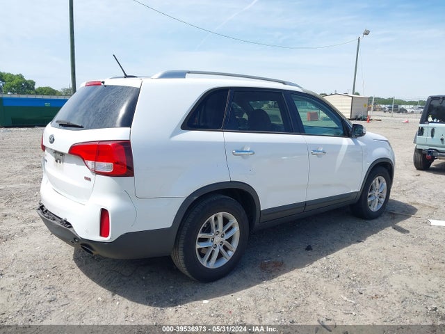 KIA SORENTO LX 2014 5XYKT3A64EG510454 Image 4