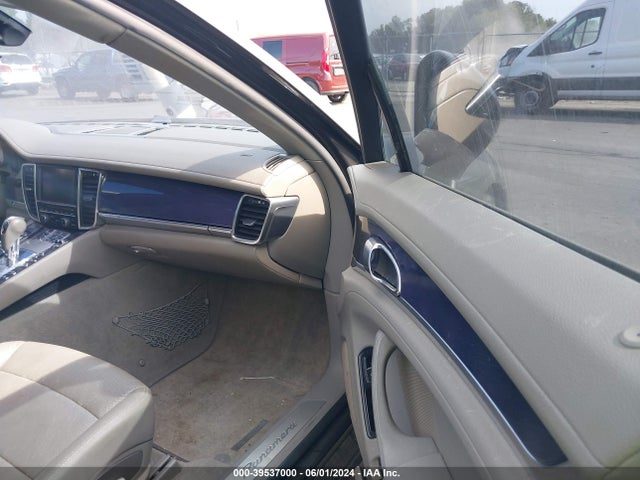 2011 PORSCHE PANAMERA WP0AA2A74BL010198 Photo 4