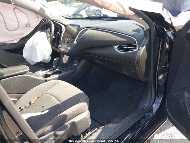 Chevrolet MALIBU LT 2018 1G1ZD5ST9JF225458 Image 5