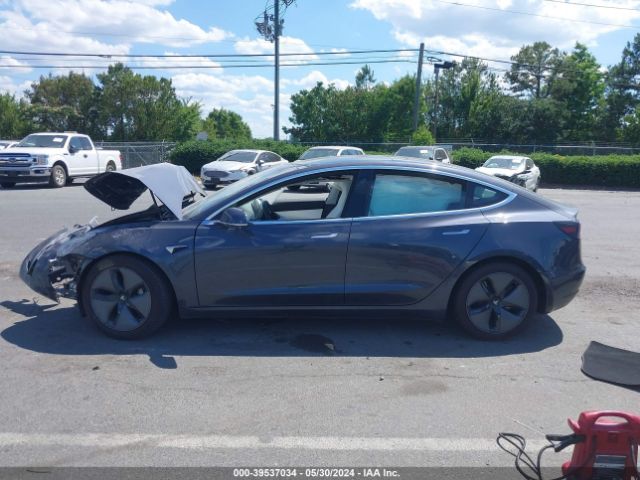 5YJ3E1EB9KF195292 Tesla Model 3 Long Range/performance