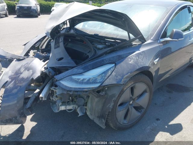 5YJ3E1EB9KF195292 Tesla Model 3 Long Range/performance
