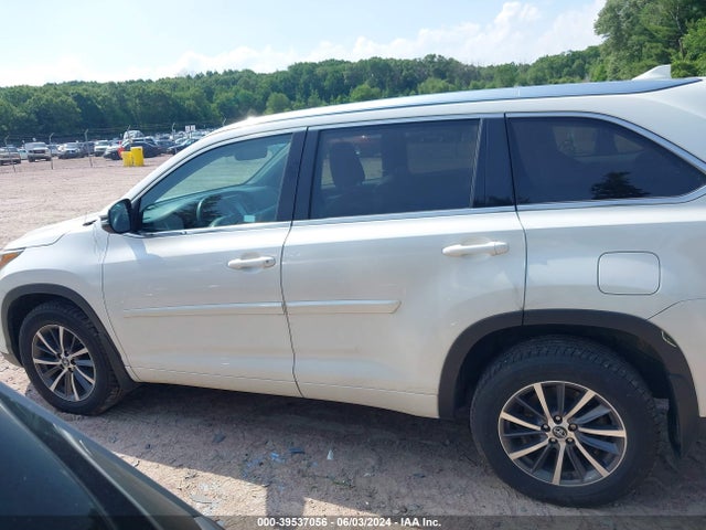 Toyota Highlander Xle 2017 5TDJZRFH5HS515953 Image 14