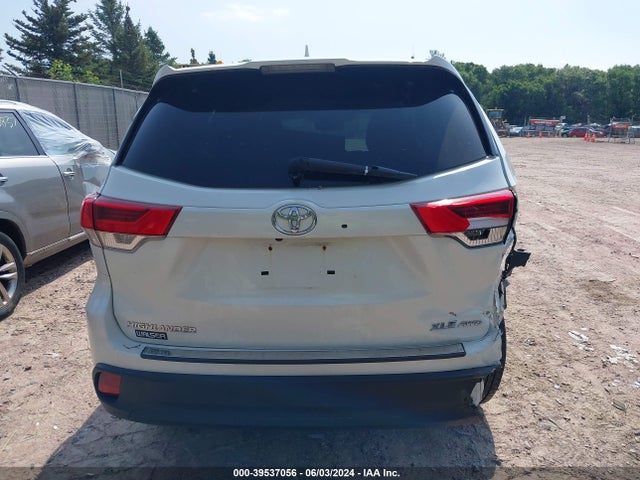 Toyota Highlander Xle 2017 5TDJZRFH5HS515953 Image 16