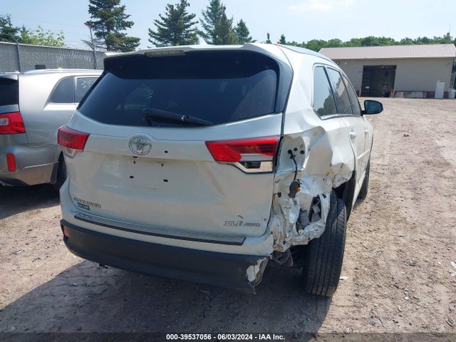 Toyota Highlander Xle 2017 5TDJZRFH5HS515953 Image 17