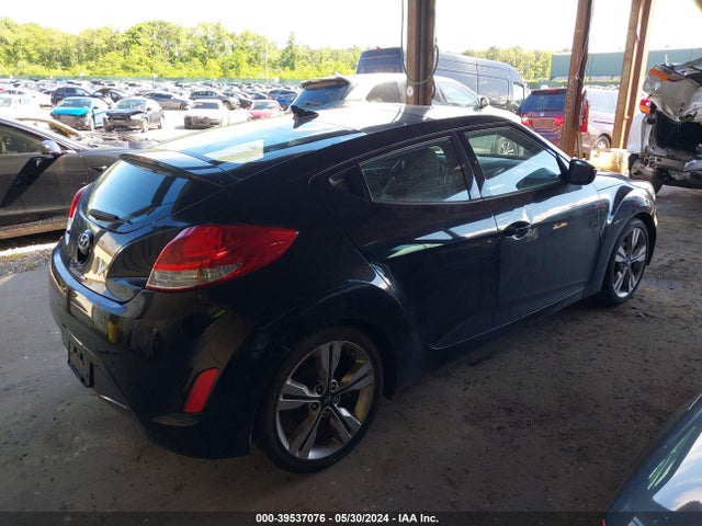 Hyundai Veloster Value Edition 2017 KMHTC6AD9HU323181 Image 4