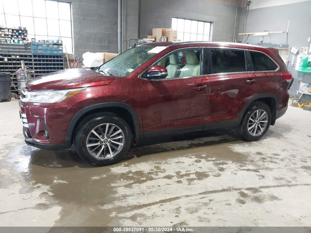 Toyota Highlander Xle 2019 5TDJZRFH3KS939199 Image 2