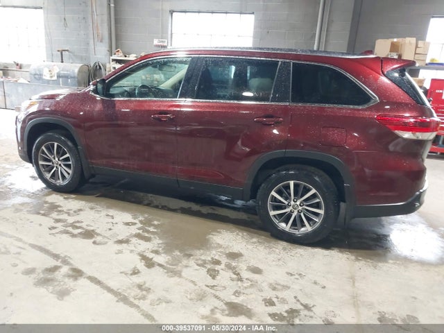 Toyota Highlander Xle 2019 5TDJZRFH3KS939199 Image 3