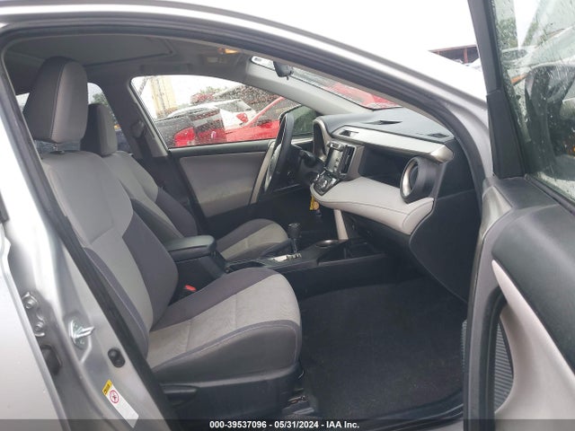 Toyota Rav4 Xle 2015 JTMRFREV5FD168040 Image 5