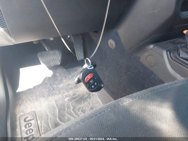 1C4HJXDG7LW107144 Jeep Wrangler Unlimited Sport Altitude 4x4