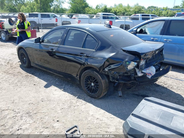 WBA3C3C54EP660681 BMW 320i Xdrive