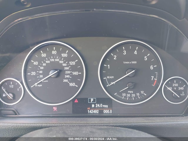 WBA3C3C54EP660681 BMW 320i Xdrive