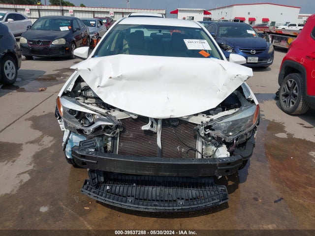 Toyota COROLLA LE 2016 5YFBURHE4GP550271 Image 12
