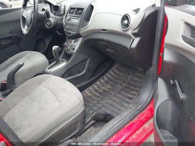 1G1JA6SH7F4198111 Chevrolet Sonic Ls Auto