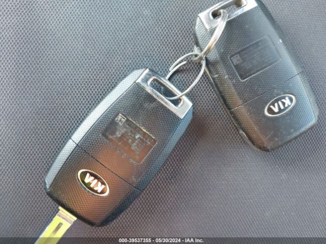 KNADM4A33H6009965 KIA RIO LX