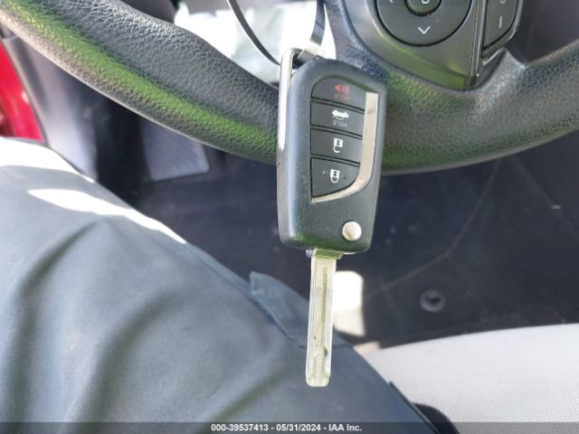 5YFEPMAE9MP178794 Toyota COROLLA LE