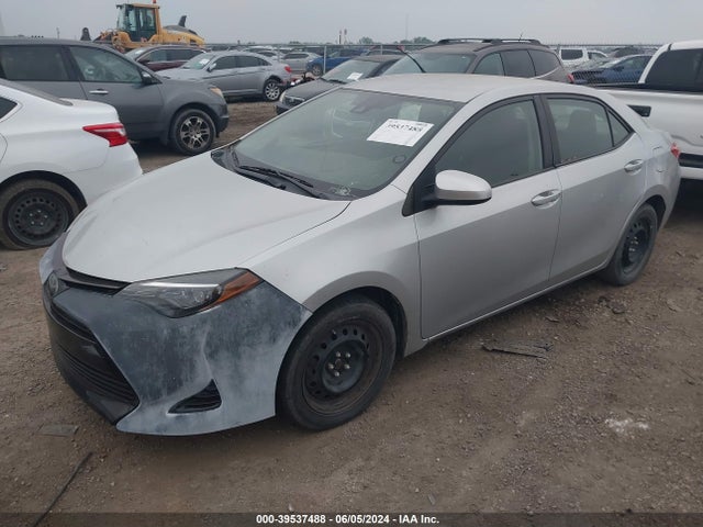 Toyota COROLLA LE 2019 2T1BURHE9KC139795 Image 2