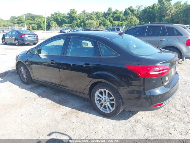 Ford FOCUS SE 2016 1FADP3F23GL401113 Image 3