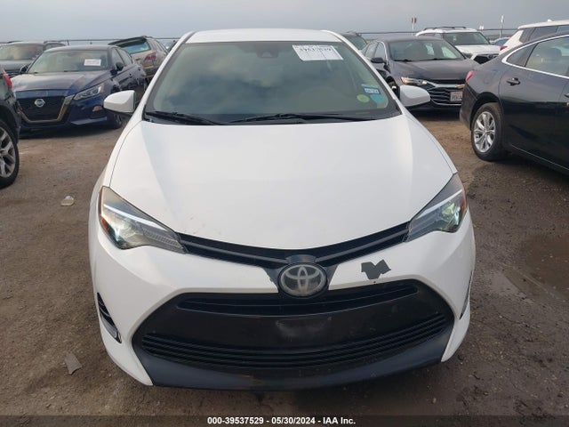 Toyota COROLLA LE 2018 5YFBURHE2JP747592 Image 12