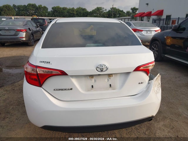 Toyota COROLLA LE 2018 5YFBURHE2JP747592 Image 16
