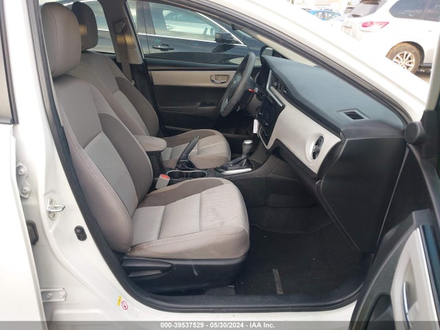 Toyota COROLLA LE 2018 5YFBURHE2JP747592 Image 5
