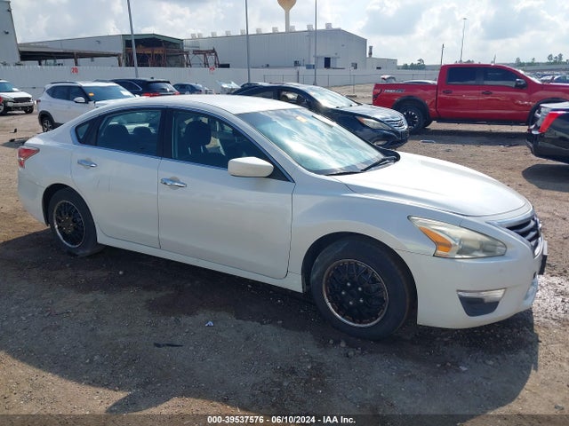 Nissan Altima 2.5 S 2014 1N4AL3AP3EC154349 Image 13