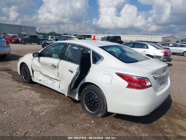Nissan Altima 2.5 S 2014 1N4AL3AP3EC154349 Image 3
