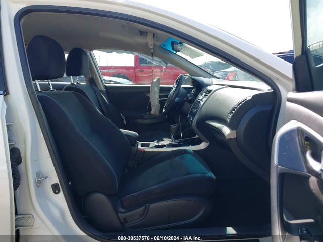 Nissan Altima 2.5 S 2014 1N4AL3AP3EC154349 Image 5