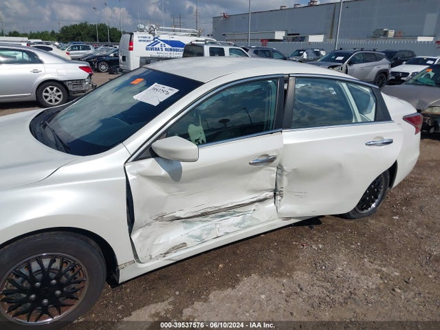 Nissan Altima 2.5 S 2014 1N4AL3AP3EC154349 Image 6