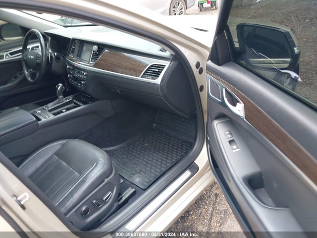 Hyundai Genesis 3.8 2015 KMHGN4JE4FU073628 Image 5