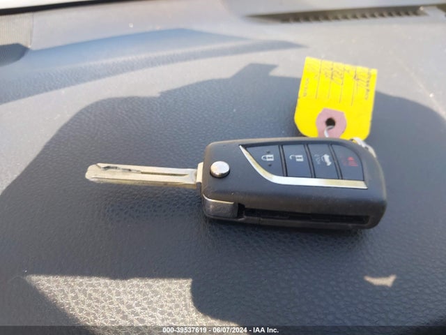 Toyota CAMRY SE 2018 4T1B11HK2JU669975 Image 11