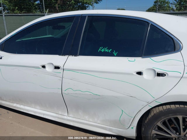 Toyota CAMRY SE 2018 4T1B11HK2JU669975 Image 15