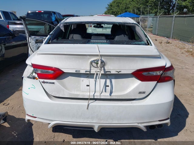 Toyota CAMRY SE 2018 4T1B11HK2JU669975 Image 17