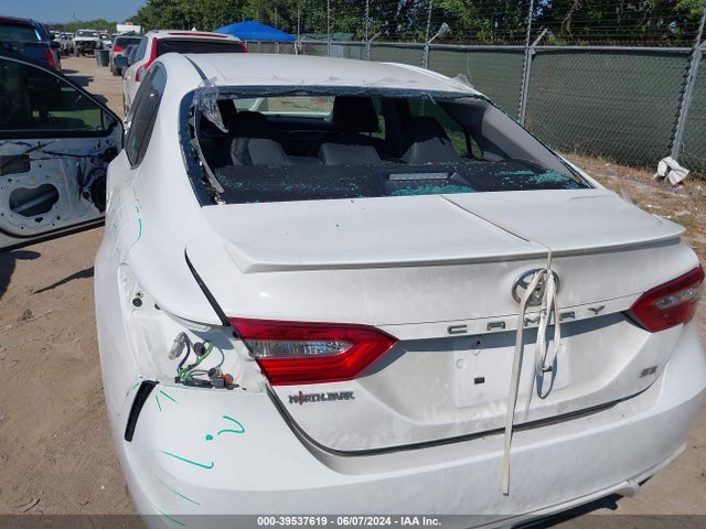 Toyota CAMRY SE 2018 4T1B11HK2JU669975 Image 6