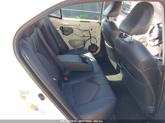 Toyota CAMRY SE 2018 4T1B11HK2JU669975 Image 8