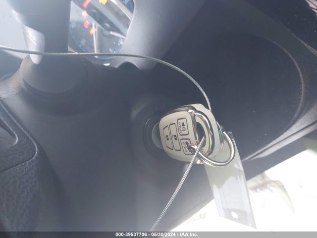 Toyota COROLLA SE 2018 5YFBURHE7JP844397 Image 11