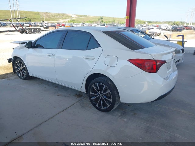 Toyota COROLLA SE 2018 5YFBURHE7JP844397 Image 15