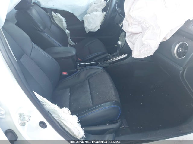 Toyota COROLLA SE 2018 5YFBURHE7JP844397 Image 5
