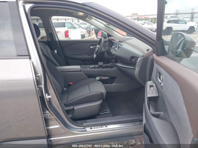 5N1AT3BB5MC739232 Nissan Rogue Sv Intelligent Awd