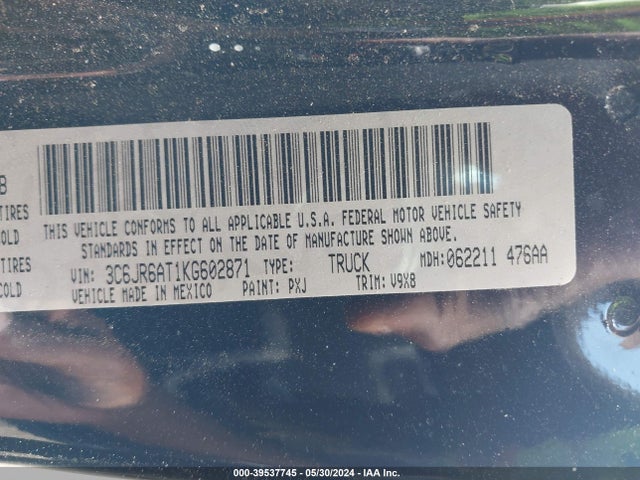 RAM 1500 Classic Express Regular Cab 4x2 6'4 Box 2019 3C6JR6AT1KG602871 Image 9