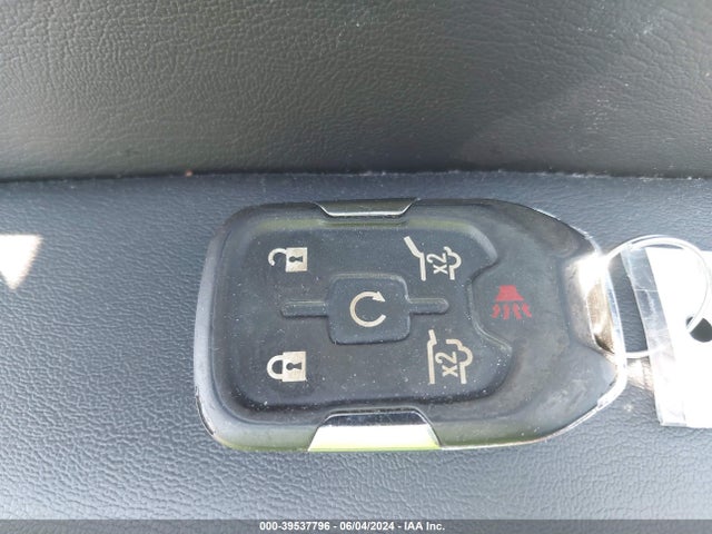 Chevrolet Suburban Lt 2018 1GNSKHKC1JR355708 Image 11