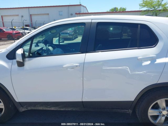 3GNCJKSB1KL357463 Chevrolet TRAX LS