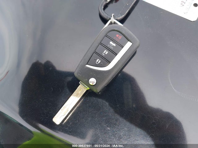 Toyota CAMRY LE 2018 JTNB11HK5J3036666 Image 11