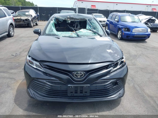 Toyota CAMRY LE 2018 JTNB11HK5J3036666 Image 12