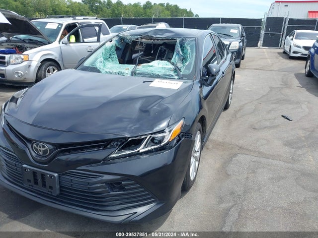 Toyota CAMRY LE 2018 JTNB11HK5J3036666 Image 6